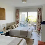 Duplex Vistas Al Golf Guadalmina アパート *