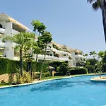 Duplex Vistas Al Golf Guadalmina *
